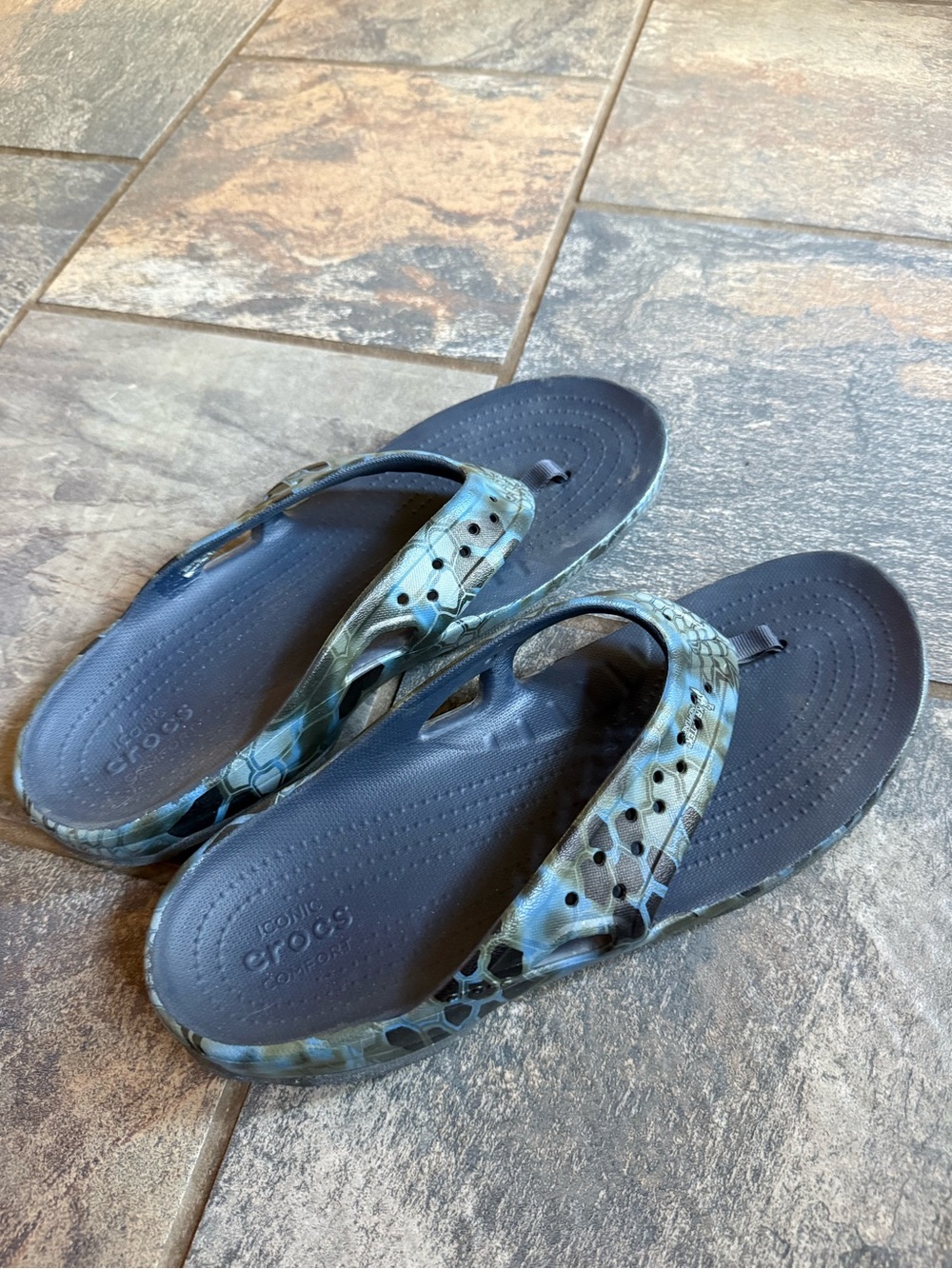 CROCS Men's Black Flip Sandals with Camo Straps
